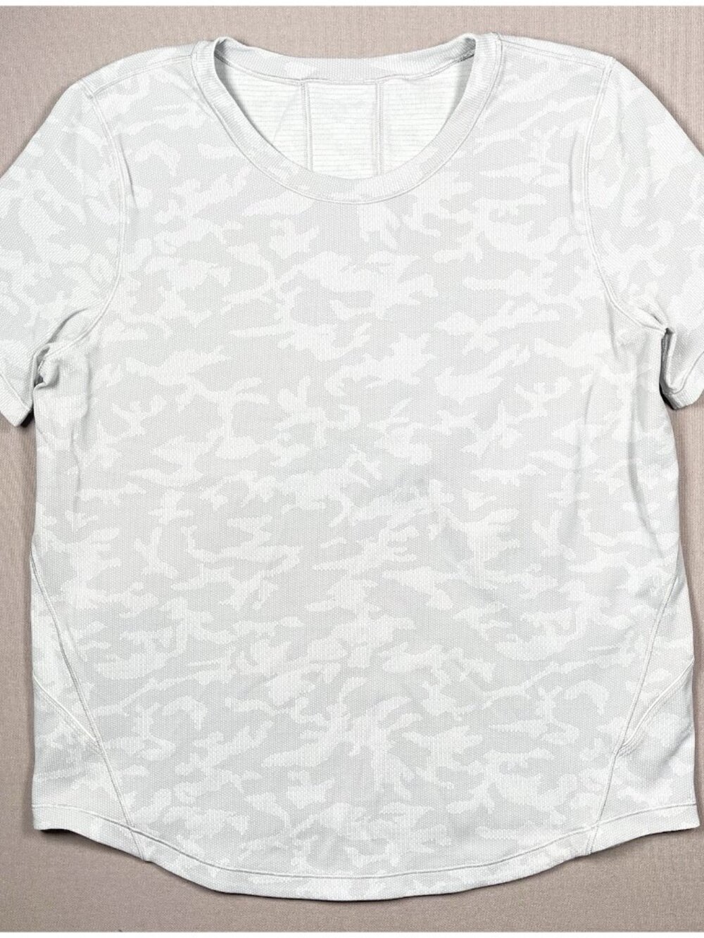 Lululemon Long Distance Gray Camo Athletic Short Sleeve Shirt -Women Size 10(?)